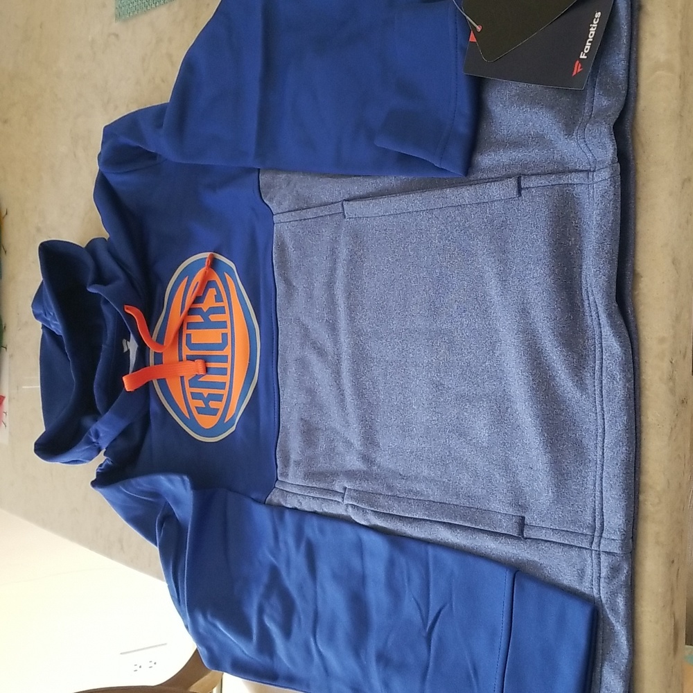 Men’s Knick Sweatshirt (Fanatics) (NWT)